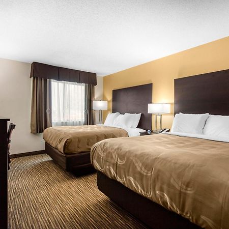 Quality Inn & Suites Metropolis I-24 Kültér fotó