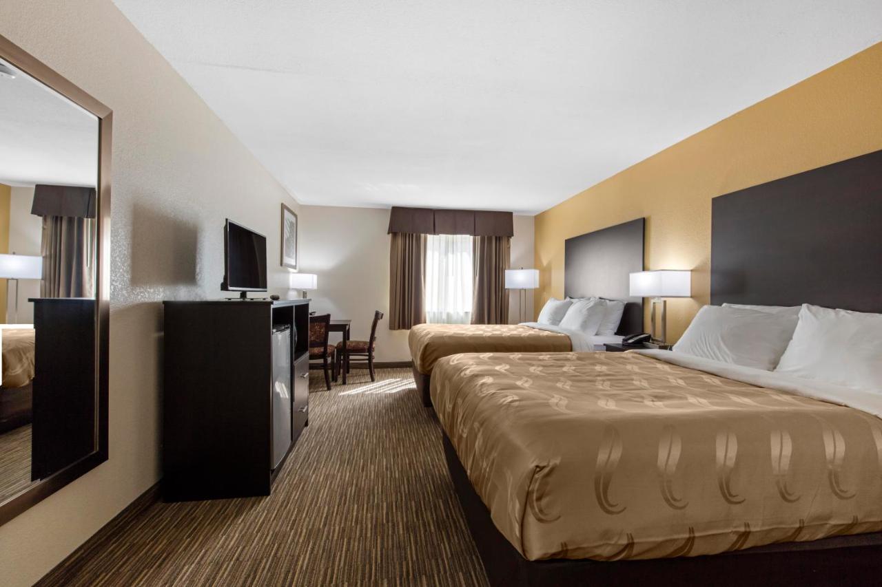 Quality Inn & Suites Metropolis I-24 Kültér fotó