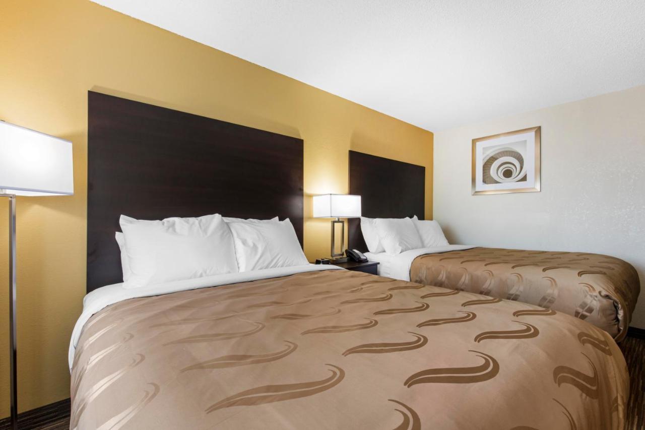 Quality Inn & Suites Metropolis I-24 Kültér fotó