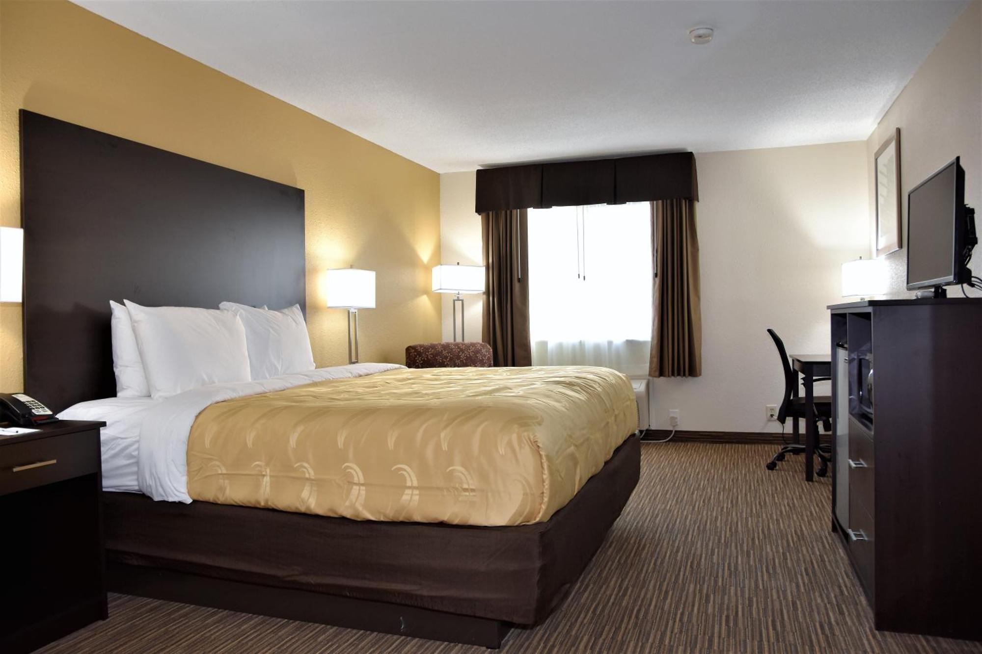 Quality Inn & Suites Metropolis I-24 Kültér fotó