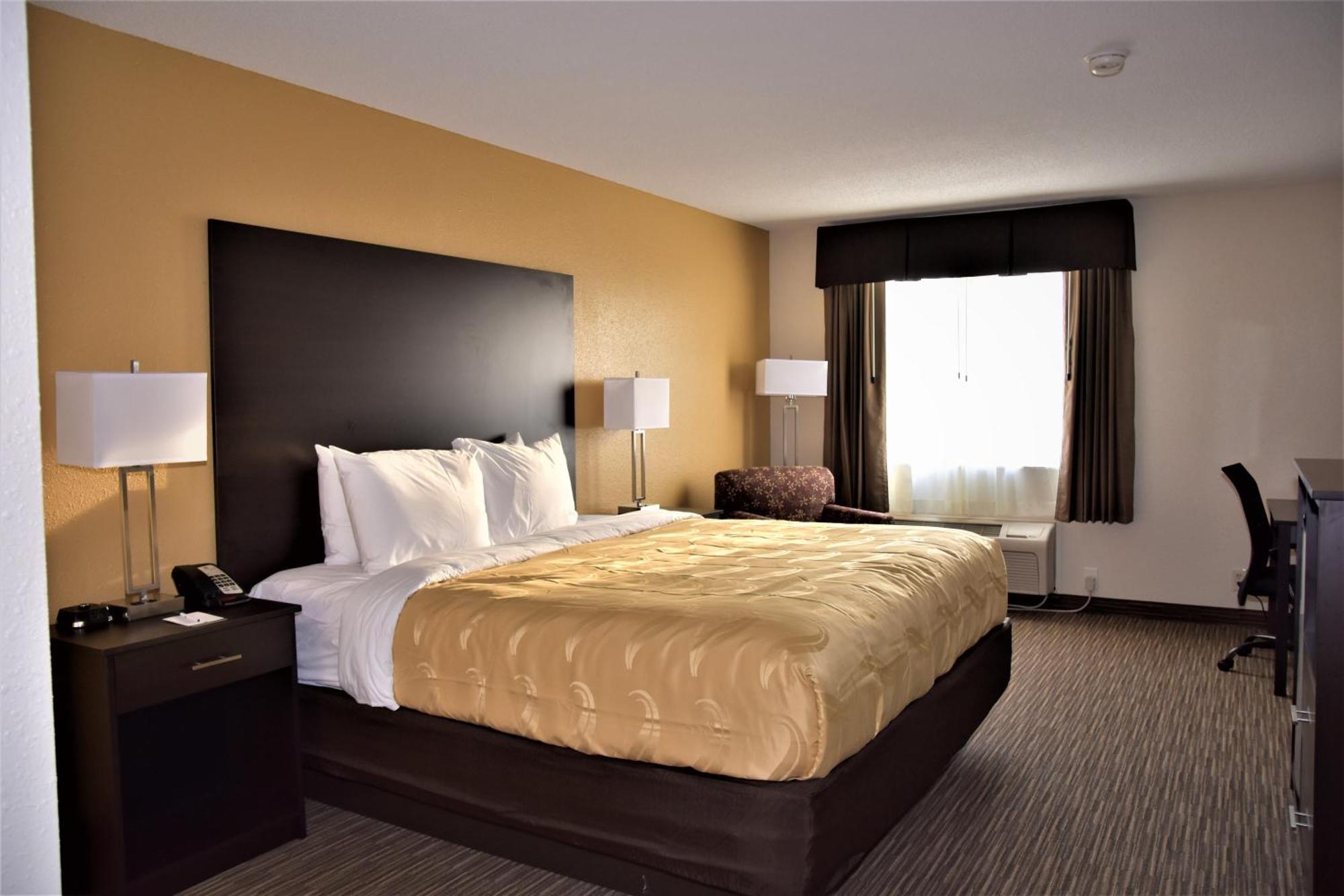 Quality Inn & Suites Metropolis I-24 Kültér fotó