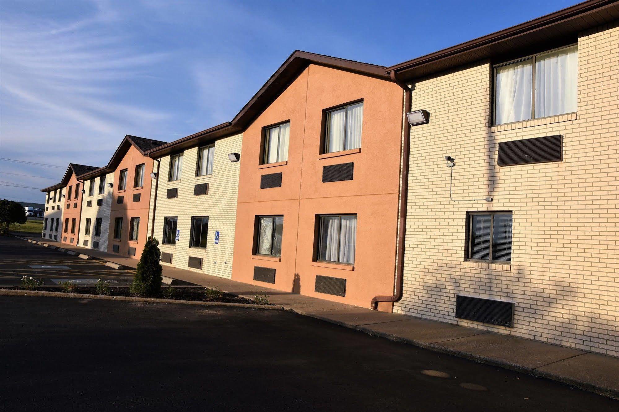 Quality Inn & Suites Metropolis I-24 Kültér fotó